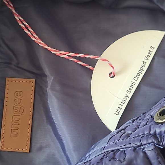 NWT Umgee Navy Semi Cropped Snap Button Vest Size Small - Picture 2 of 6